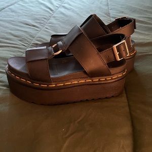 I’m selling a pair of Dr.  Martin platform sandals